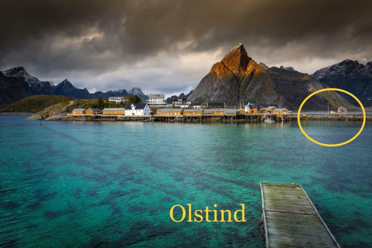 The Famous Yellow House Reine Exterior foto